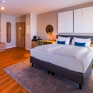 Ramada Encore By Wyndham Messe *** ميونيخ